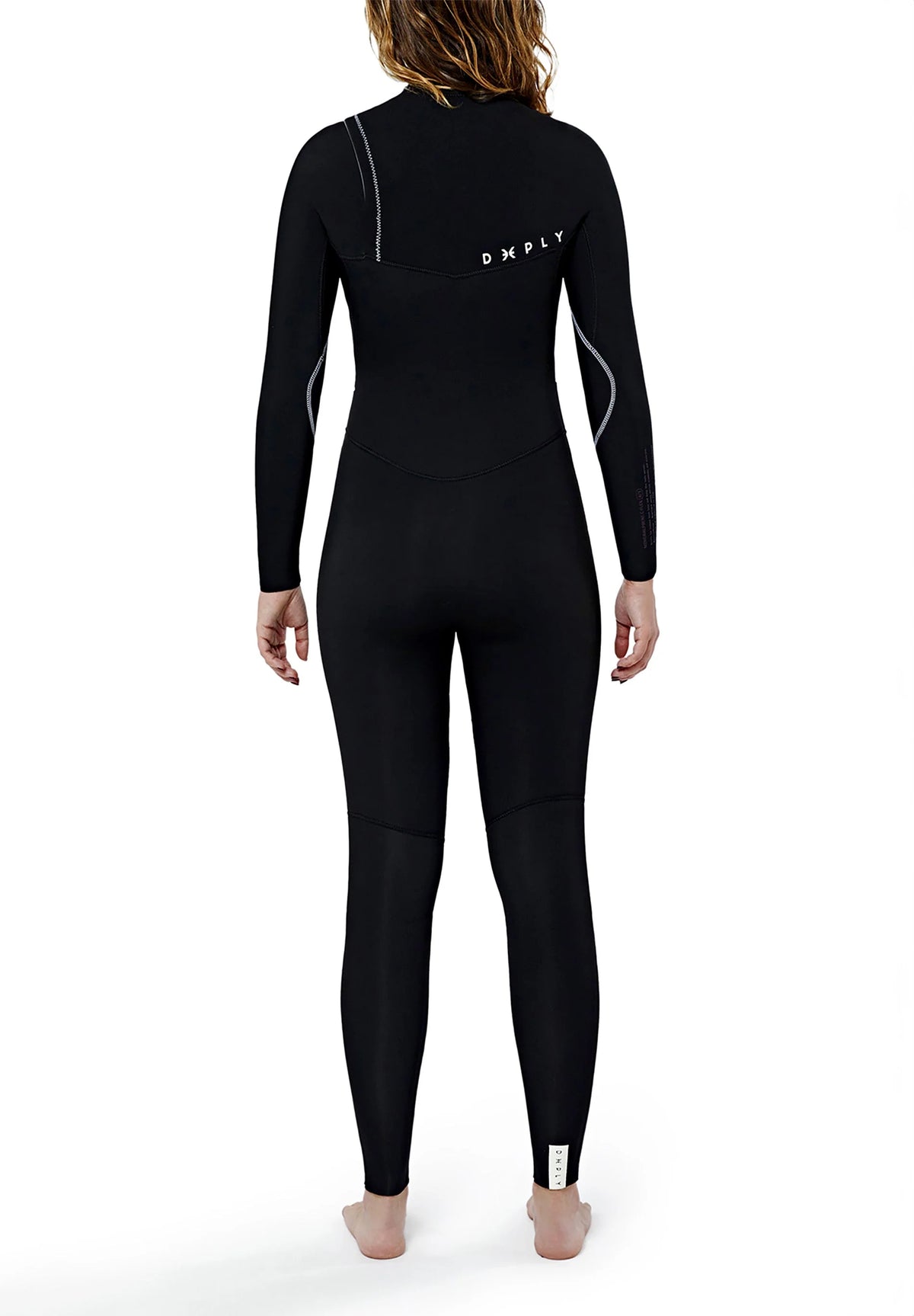 חליפת גלישה לנשים DEEPLY שחורה 4/3 עם רוכסן חזה, גב עם לוגו