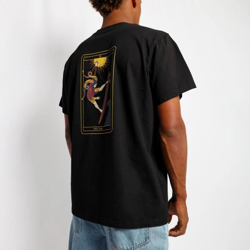 טי-שירט גברים SOORUZ שחורה עם הדפס גב מלבני צבעוני